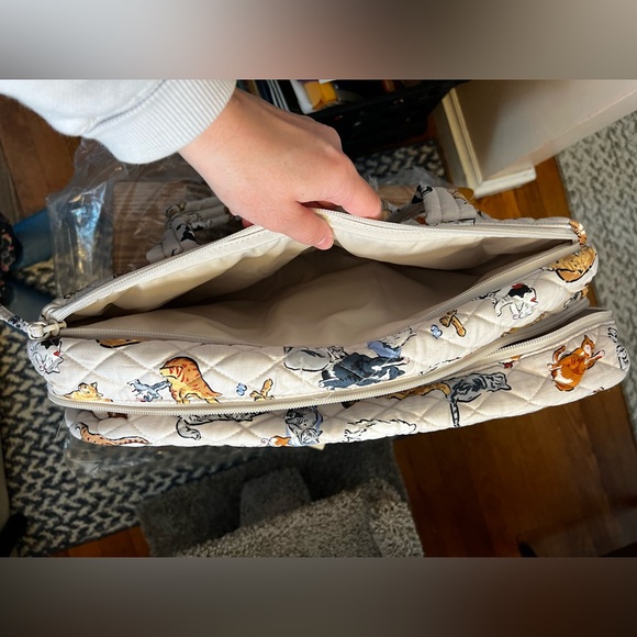 Vera Bradley Weekender Travel Bag A Cat’s Life - Picture 11 of 16